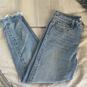 Levi’s wedgie got straight jeans